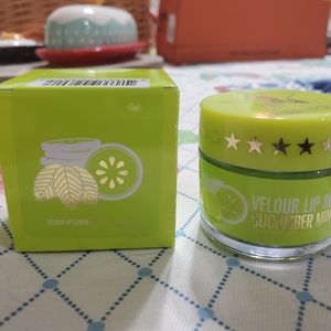 Jeffree star velour lip scrub